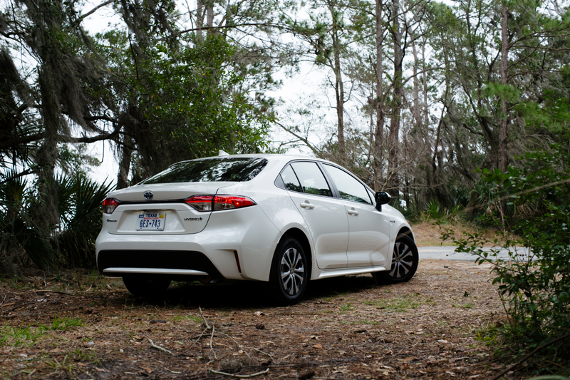 Illustration for article titled The 2020 Toyota Corolla Hybrid Has Killed the Prius and Stands Atop Its Grave